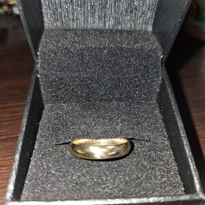 Kay Jewelers Gold Ring Men's 10 Karat Gold Wedding Band With Lifetime Warranty